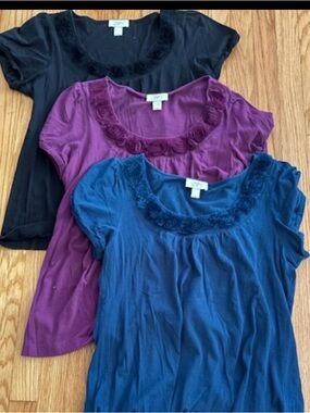 LOFT 3 Rosette tulle ruffle tees ( Black, Burgundy & Blue),L